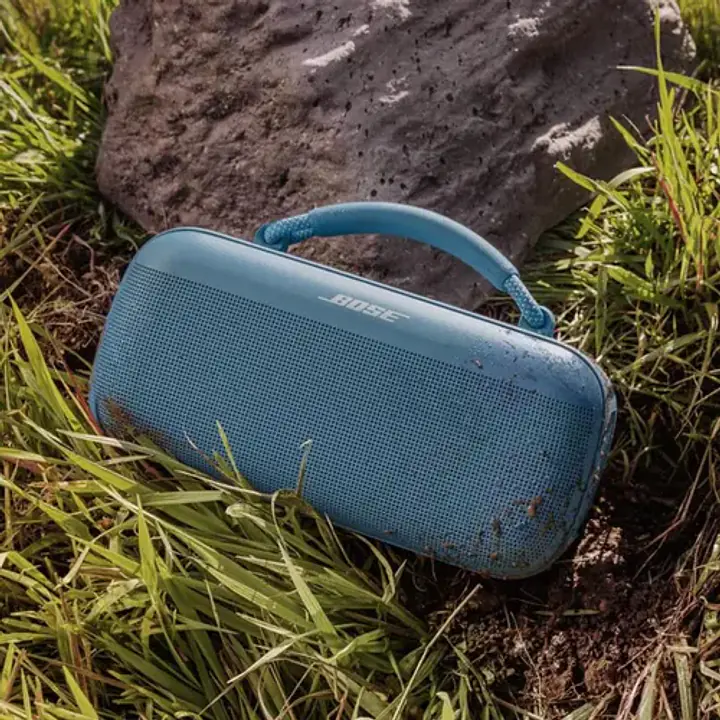 Bose SoundLink Max Portable Bluetooth Speaker (IP67 Waterproof, Deep Bass, Stereo Channel, Blue) - Master